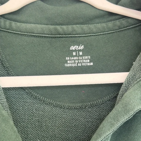 Aerie Women’s V Neck Green Pullover Sweatshirt - Picture 2 of 4